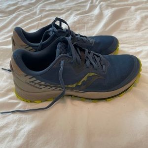 Saucony Peregrine 11 Trail Running Shoe. Size 10